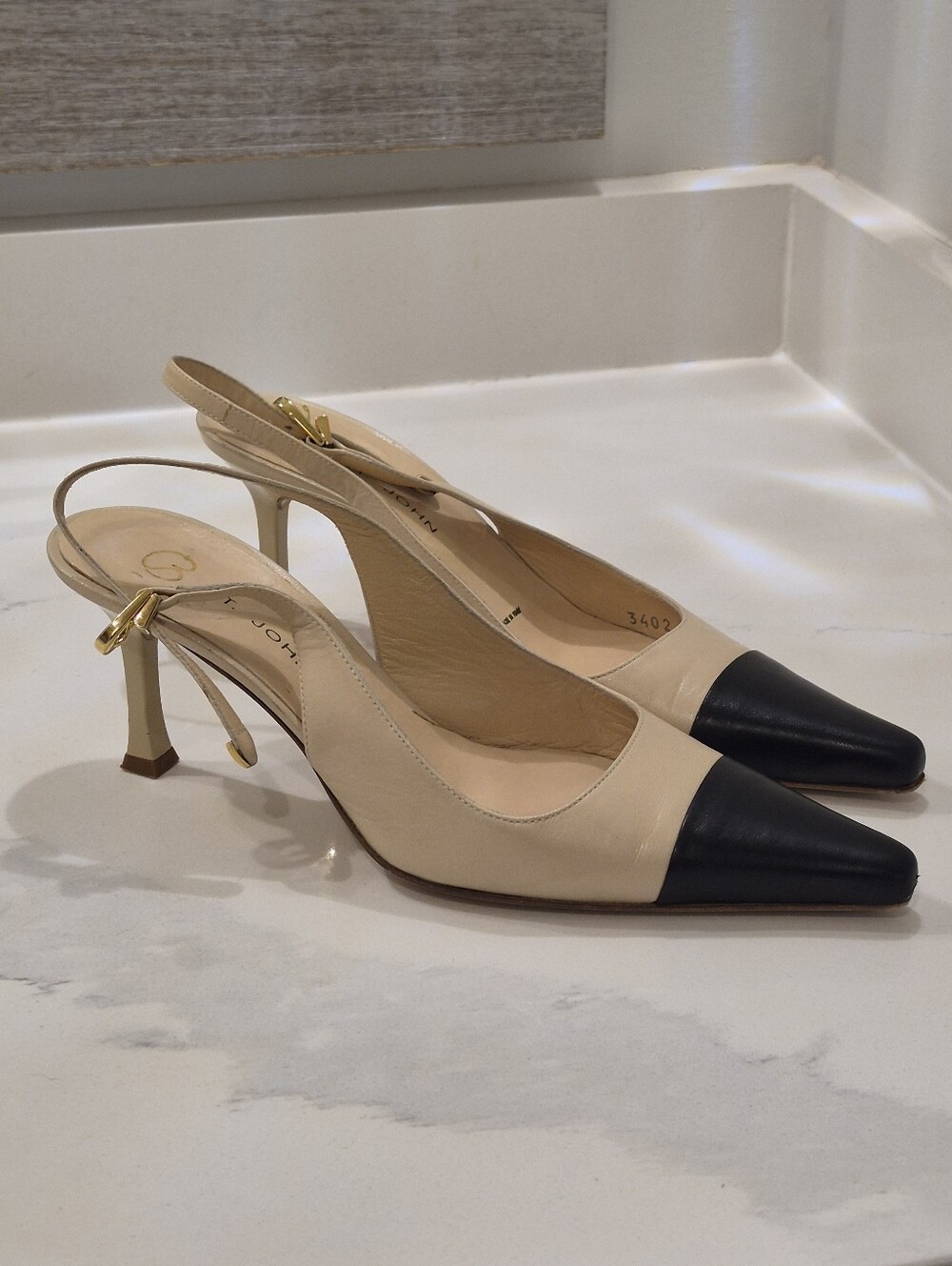 Vintage St. John sling back kitten heels